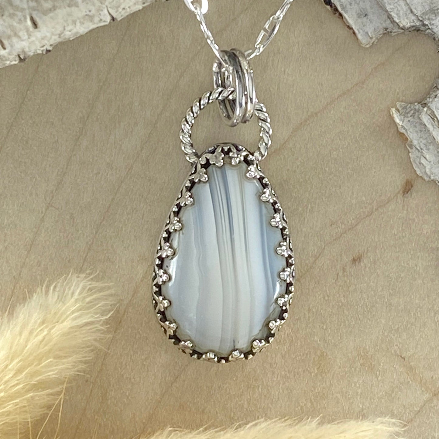 Beaver Rim Agate Pendant Necklace - Stone Treasures by the Lake