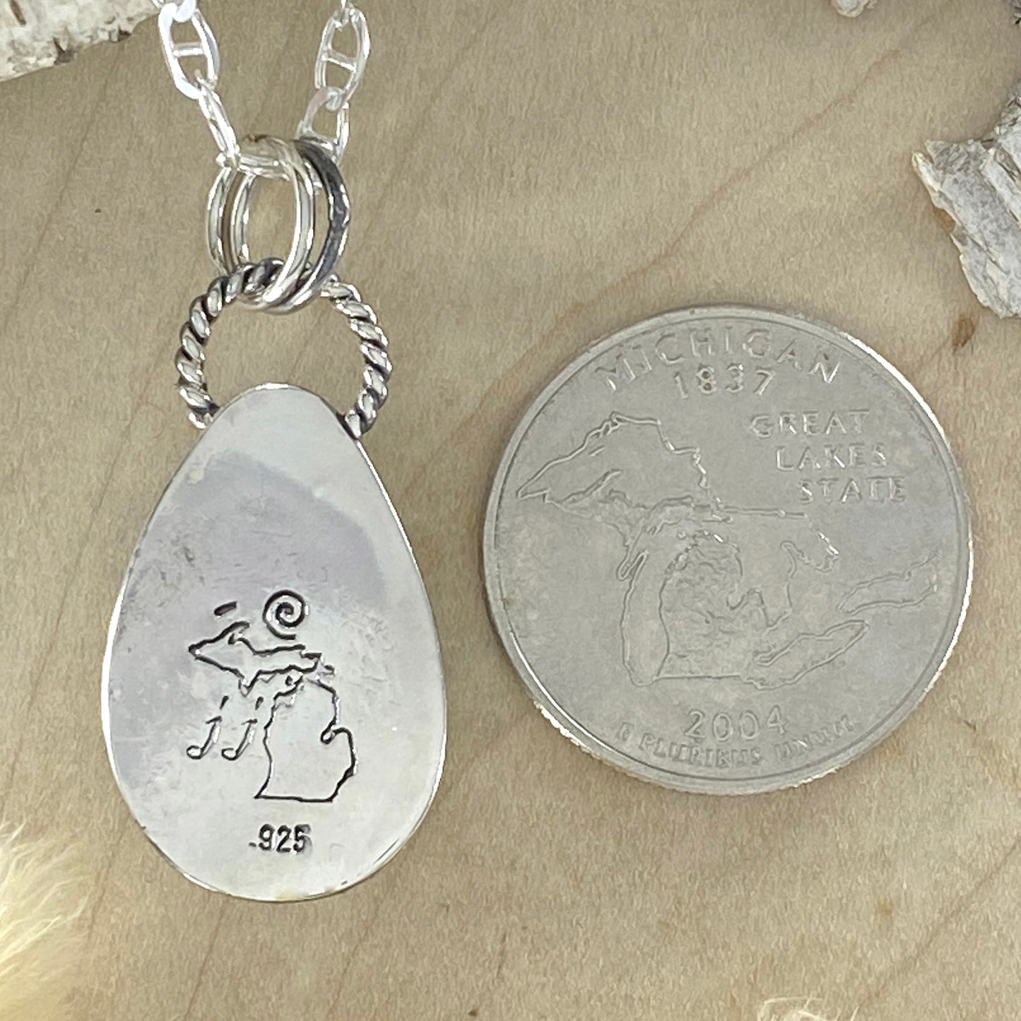 Beaver Rim Agate Pendant Necklace - Stone Treasures by the Lake