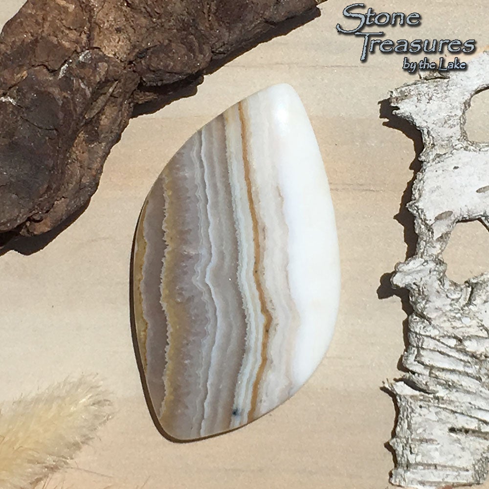 Arizona Onyx Chalcedony - Stone Treasures by the Lake