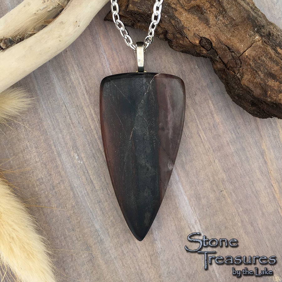 Hematoid Quartz - Stone Treasures by the Lake
