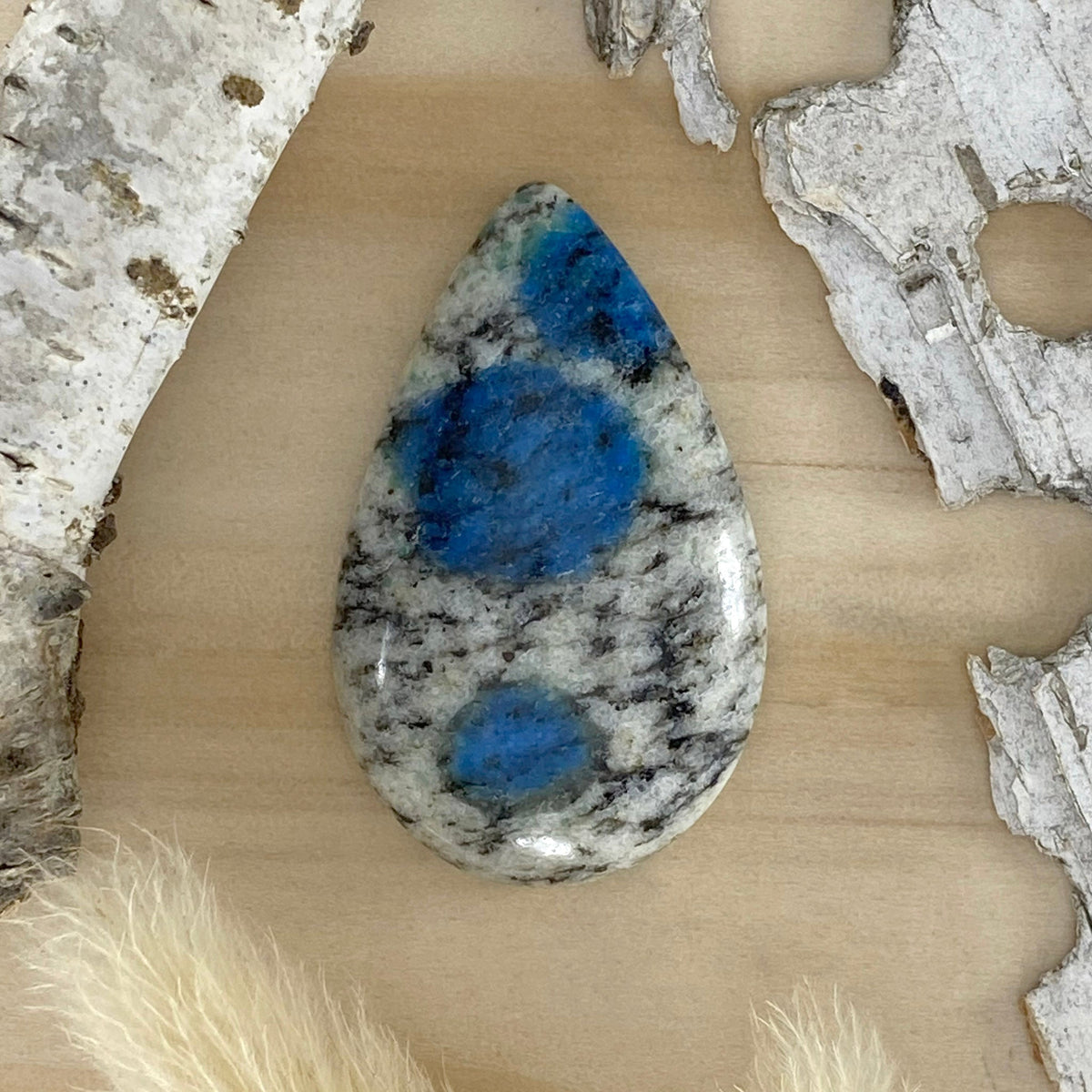 K2 - Stone Treasures by the Lake