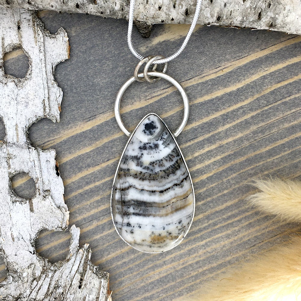 Sagenite Silver Lace Onyx - Stone Treasures by the Lake