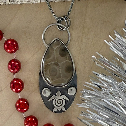 Petoskey Stone Pendant Necklace - Stone Treasures by the Lake