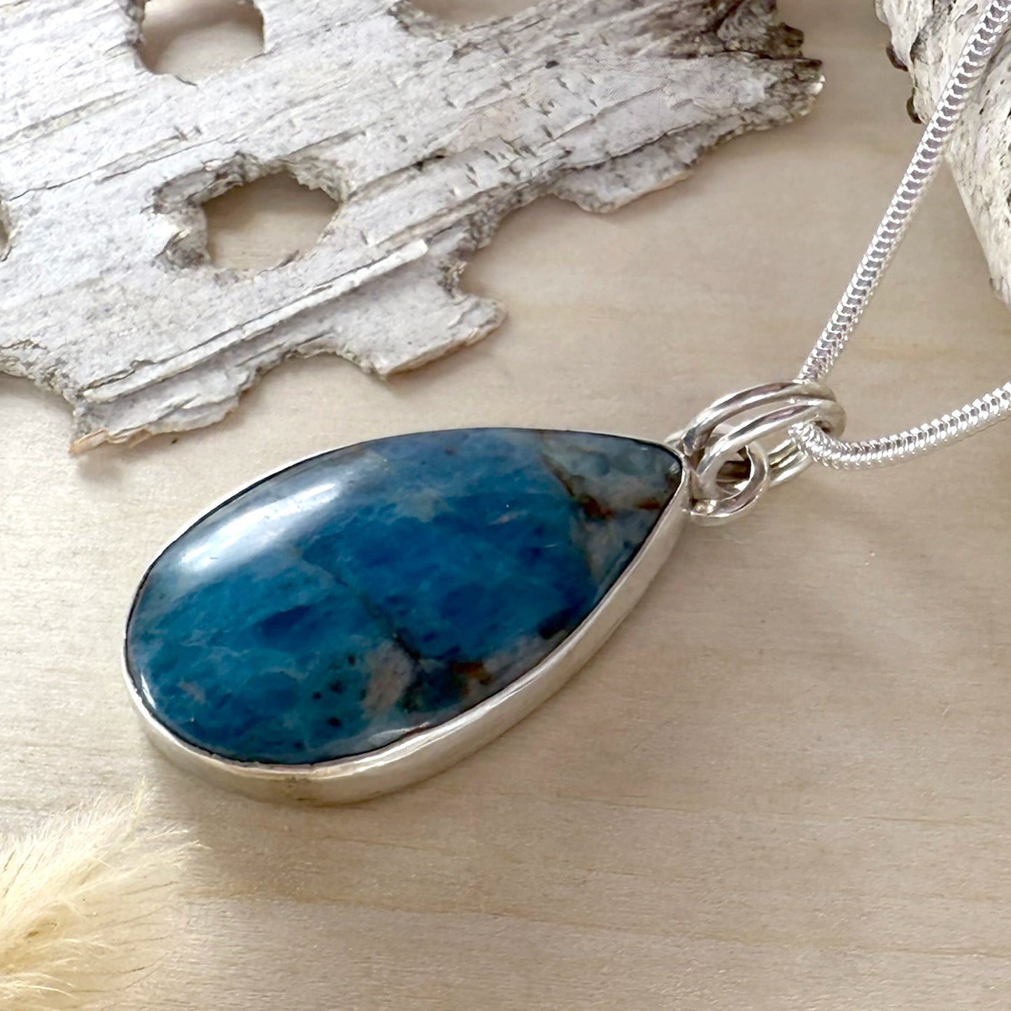 Apatite Pendant Necklace - Stone Treasures by the Lake