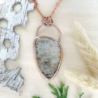 Favosite Pendant Necklace - Stone Treasures by the Lake