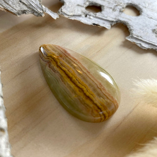 Pakistani Onyx Cabochon Front View- Stone Treasures by the Lake