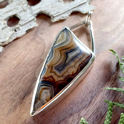 Laguna Lace Agate Pendant Front View IV - Stone Treasures by the Lake