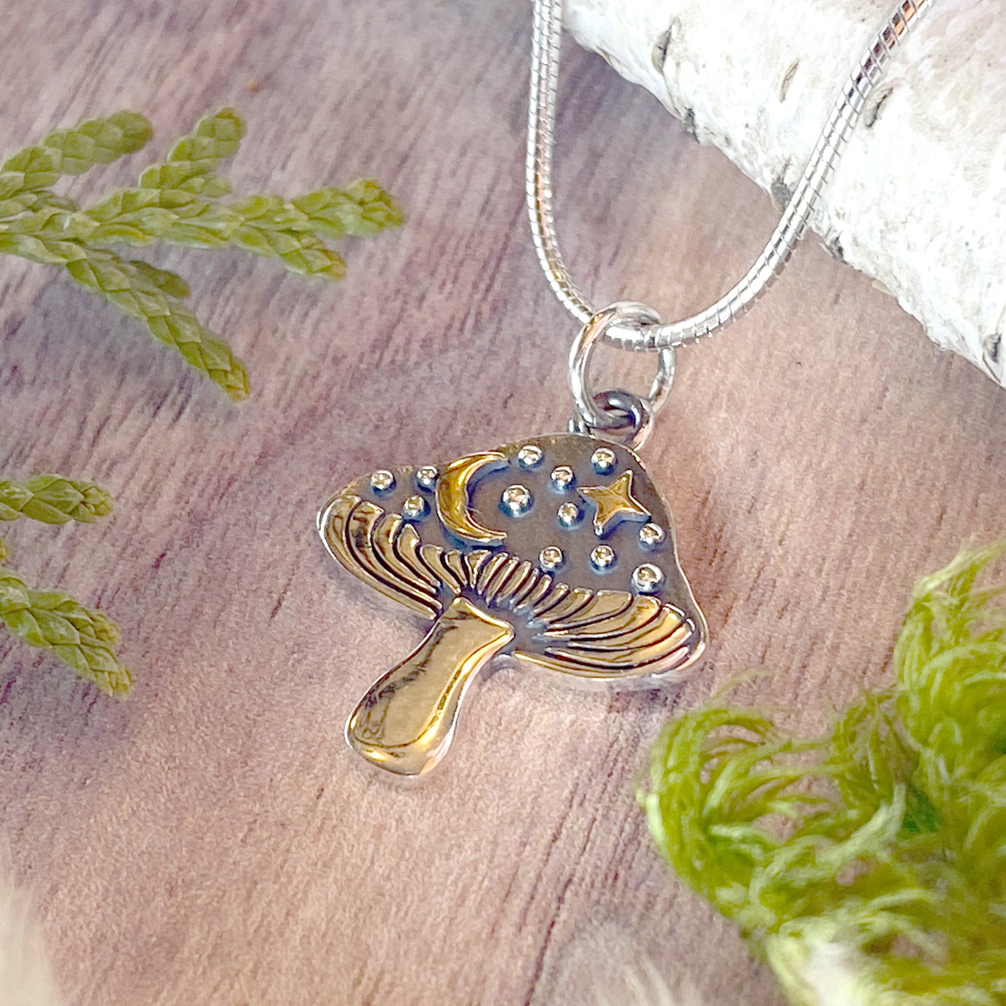 Gold hot sale mushroom pendant